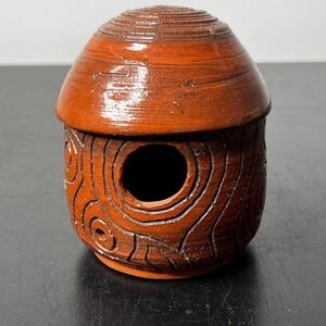 Unbranded Studio Pottery Birdhouse‎ Brown Glazed Faux Bois Beehive Small